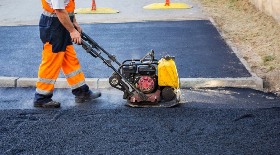 Professional gutter cleaning in Grassy Creek, NC